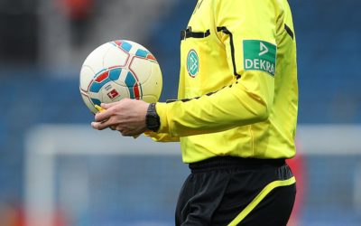 Patrick Hanslbauer pfeift in Meppen