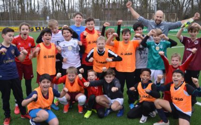 Fußball-AG des Stein-Gymnasiums trainiert am Preußenstadion