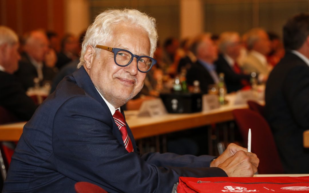 FLVW-Präsident übergibt Zivilcourage-Preis beim Rostock-Heimspiel an Fanvertreter