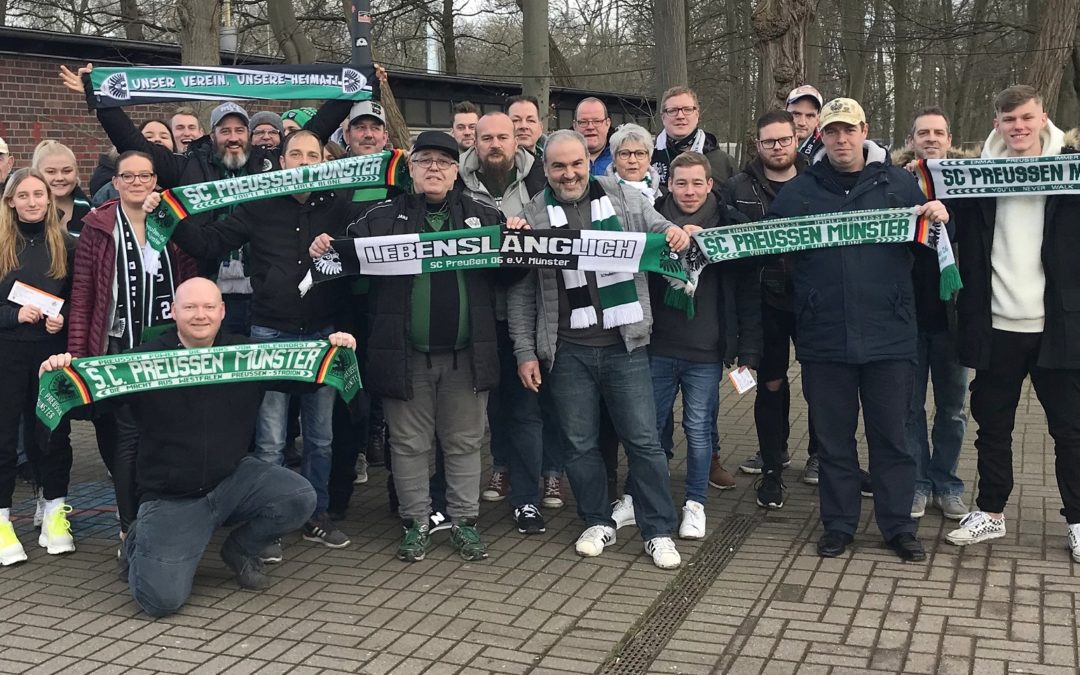 Spieltagshelfer und Mitarbeiter auf gemeinsamer Auswärtstour