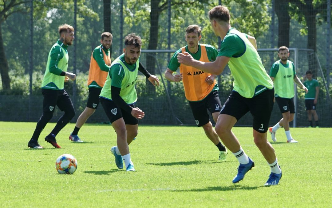 Bilder vom ersten Mannschaftstraining