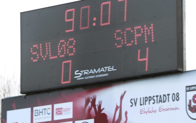 Sonne und Tore satt beim 4:0-Sieg in Lippstadt