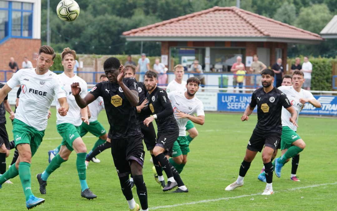 Preußen überzeugen beim 2:0 in Rehden und behalten weiße Weste