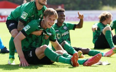 Der unbändige Jubel aus dem Preußenstadion in Bildern