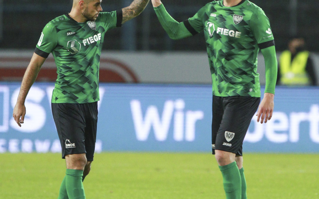 Siegerfotos vom Heimspiel gegen die Knappenschmiede