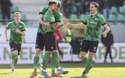 Zwei Doppelpacker beim 4:0-Heimsieg gegen den SV Straelen