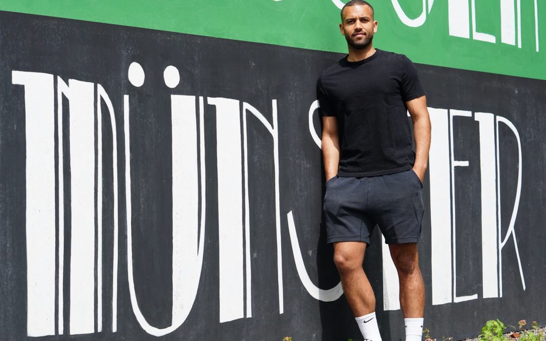 Stürmer Andrew Wooten verstärkt den Adlerclub