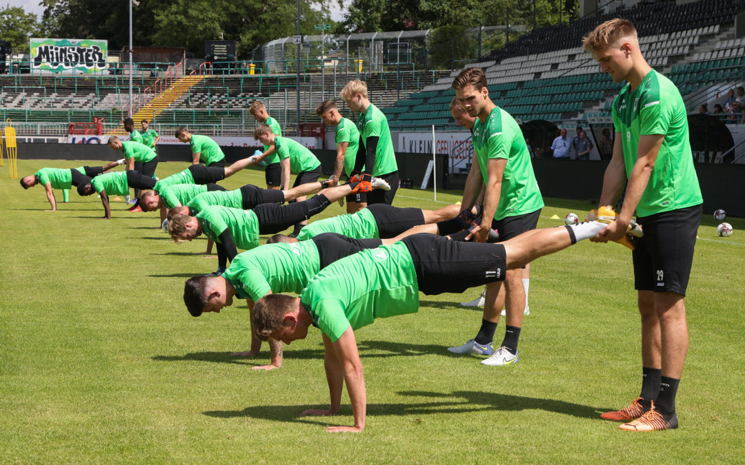 Trainingsauftakt vor 250 Fans im Preußenstadion – mit Bildergalerie