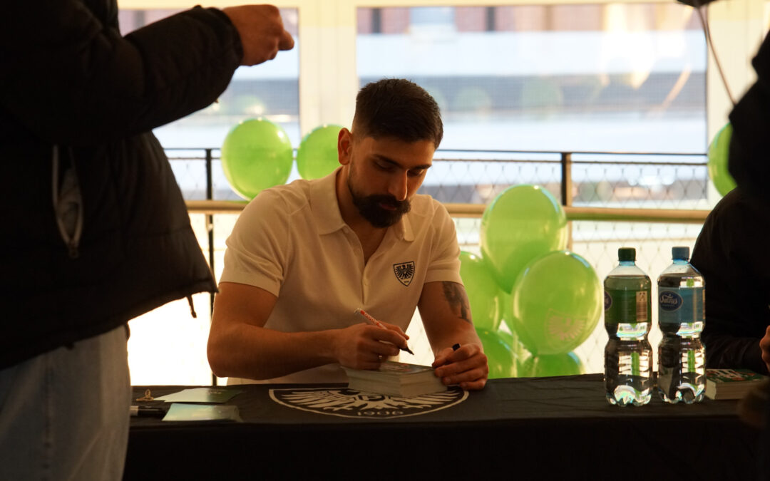 Trikotflock, Ansprechpartner, Autogrammstunde: Obere Etage des Fanshops eröffnet am Freitag