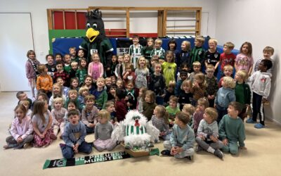 Maskottchen Fiffi sorgte im St. Gottfried-Kindergarten für Begeisterung