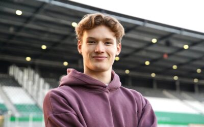 Adlerträger seit der U14: Niklas Varelmann unterschreibt Profivertrag
