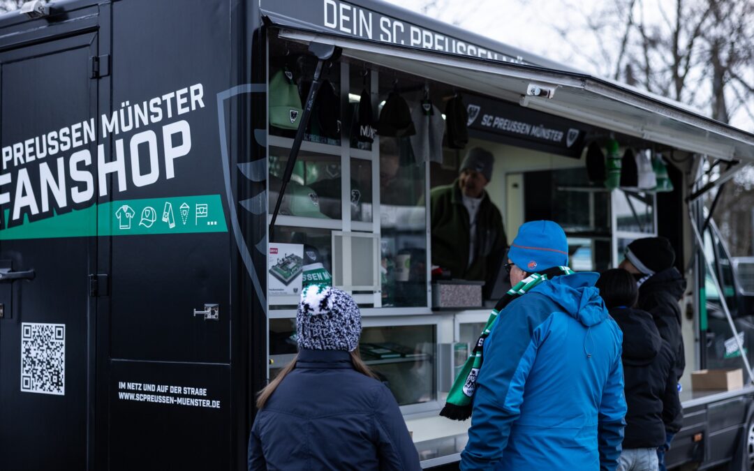 Auswärtspremiere für das Fanshop-Mobil in Düsseldorf