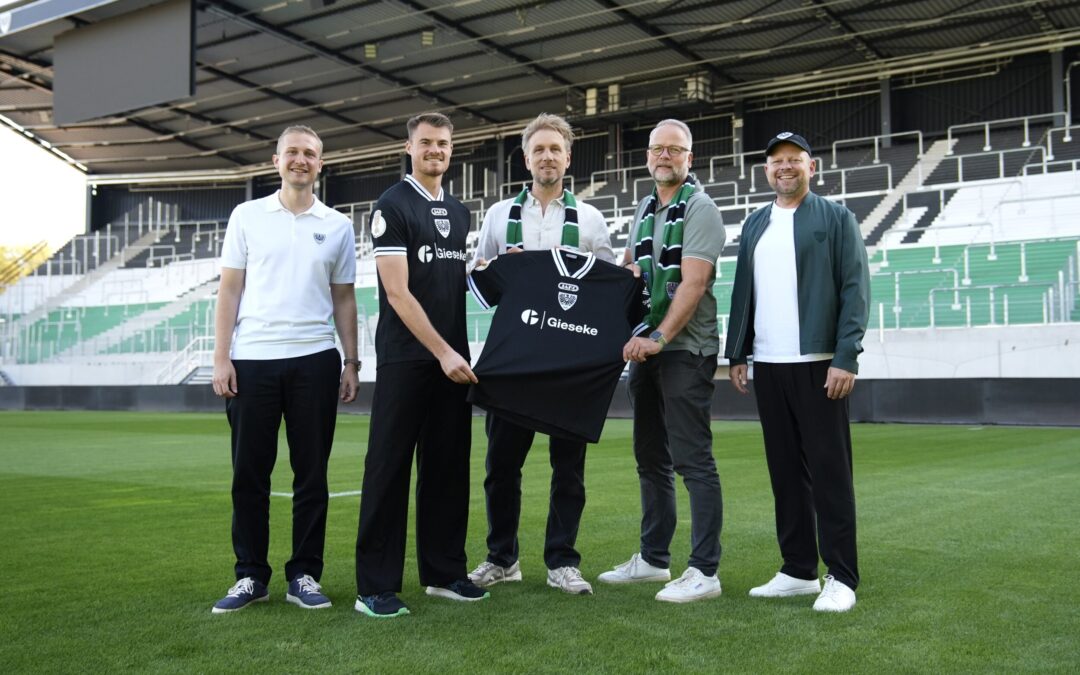 Mit Gieseke auf der Brust: In Schwarz im DFB-Pokal