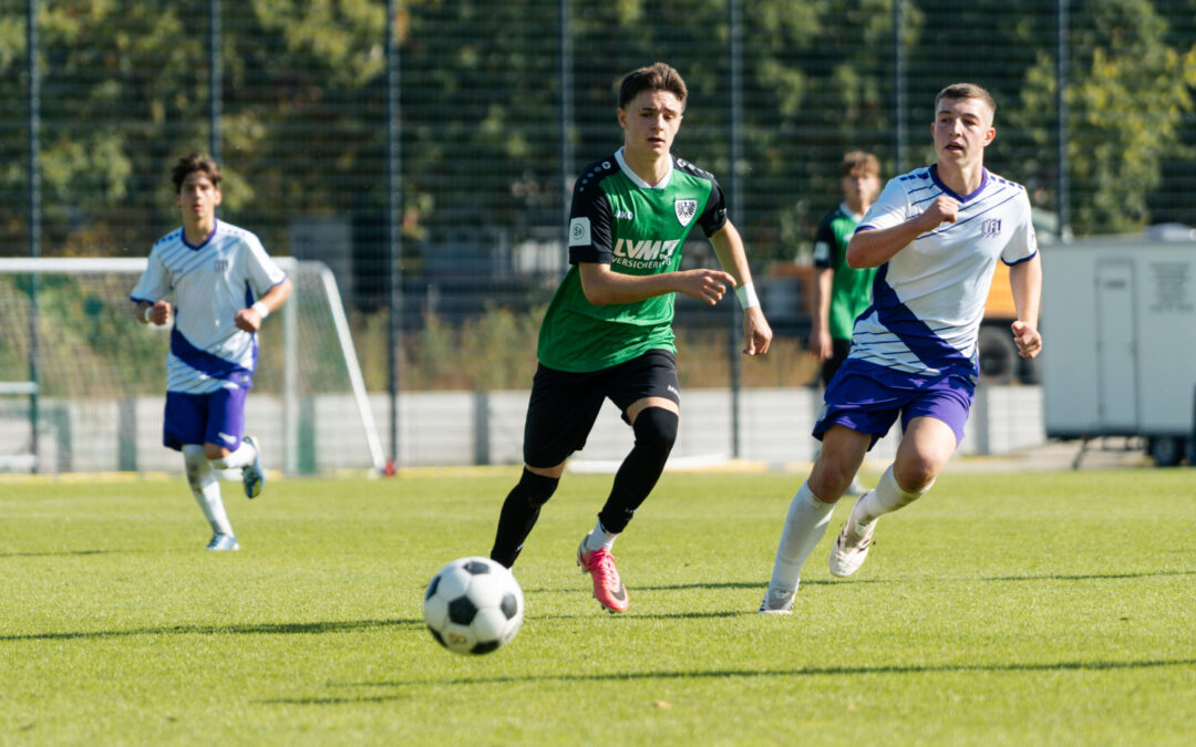 Wildes Spiel mit zwei Platzverweisen: U17 unterliegt Osnabrück 